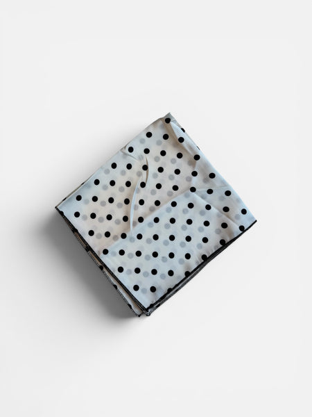 Pañuelo Dots 50x50 cms.