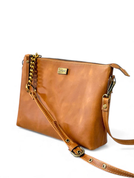 Cartera Gardenia Café