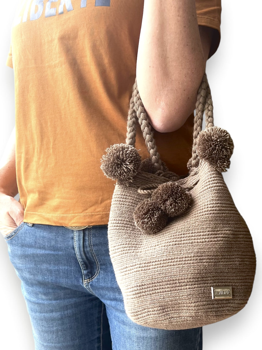 Bolso Wayuu Guajira Pompon Greige Mediano