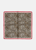 Pañuelo Leopardo Borde Rojo 70x70 cms.